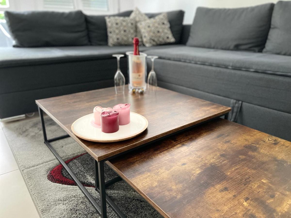 Sonnige Wohnung Im Zentrum Mit Terrasse U Tiefgarage - Netflix & Prime Leipzig Bagian luar foto